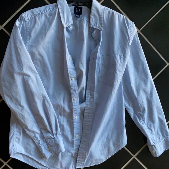 COPY - Men’s GAP button up - Picture 2 of 5